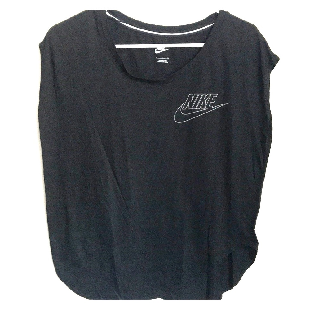 Nike workout top